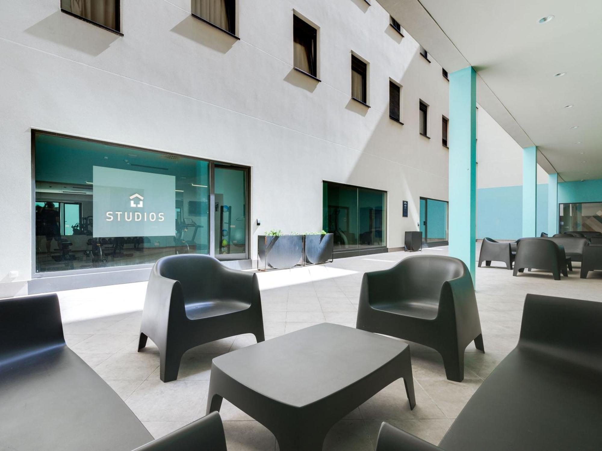 Livensa Living Studios San Sebastián Exterior foto